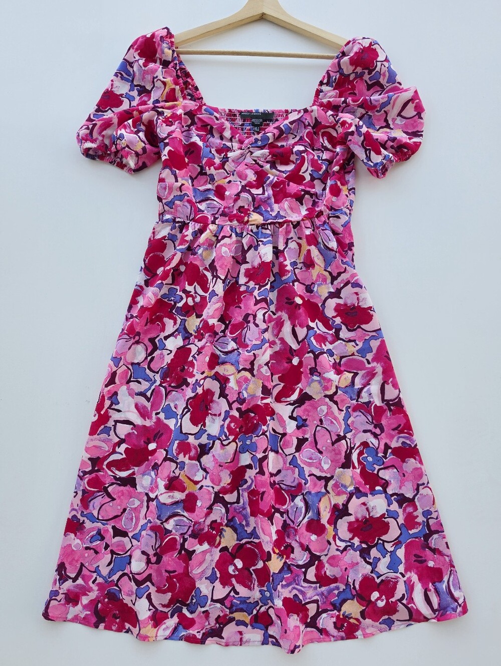 Maggy‎ London Eloiza Pink Floral Puff Sleeve Mini Dress